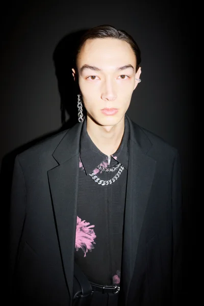 Look 9
